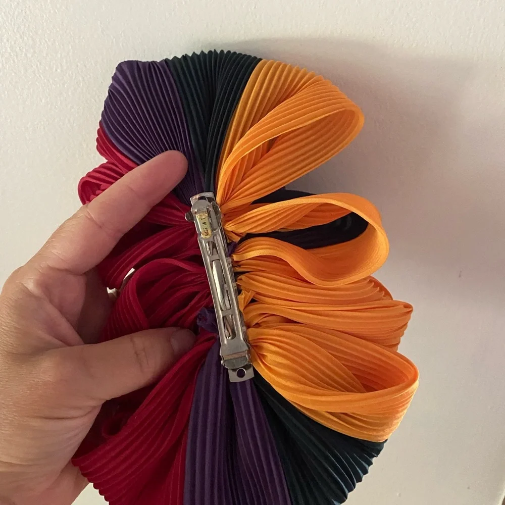 Vintage 90s funky large barrette style hair bows‎ and hair combs